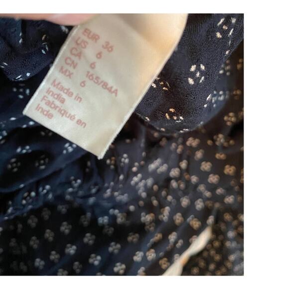 H&M Size 6 Navy Blue Polka Dot Off Shoulder Top - Picture 4 of 8